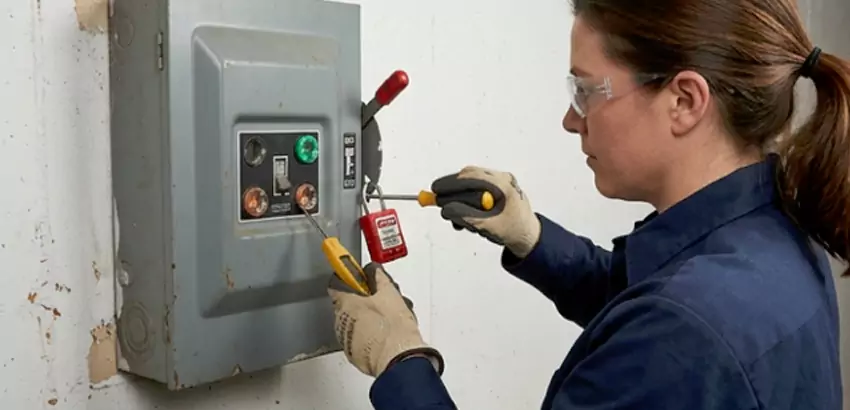 Motion Sensor Light Switch Replacement in Bella Vista
