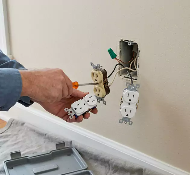 Professional Outlet Replacement: Your Local Swap-Out Team in Bella Vista, AR